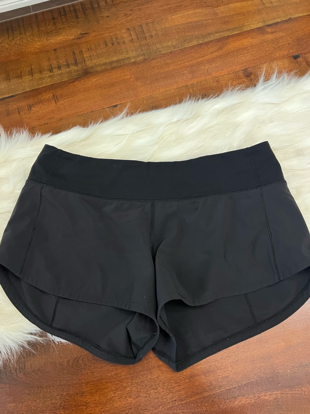 Lululemon Speed Up Shorts 2.5” Black Size 6 Linerless Run Gym